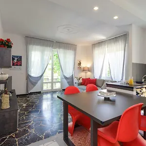 casa-celine-chiavari.hotelitalianriviera.com/